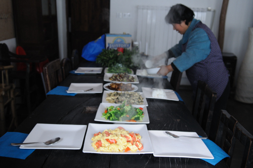 2009-12-28 lunch ready